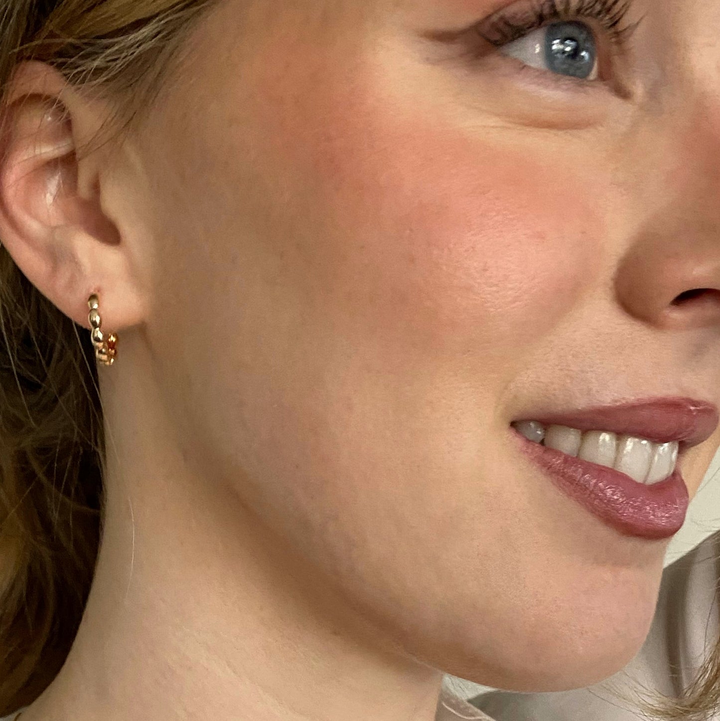 Nina Hoops | Textured 16mm hoops earrings