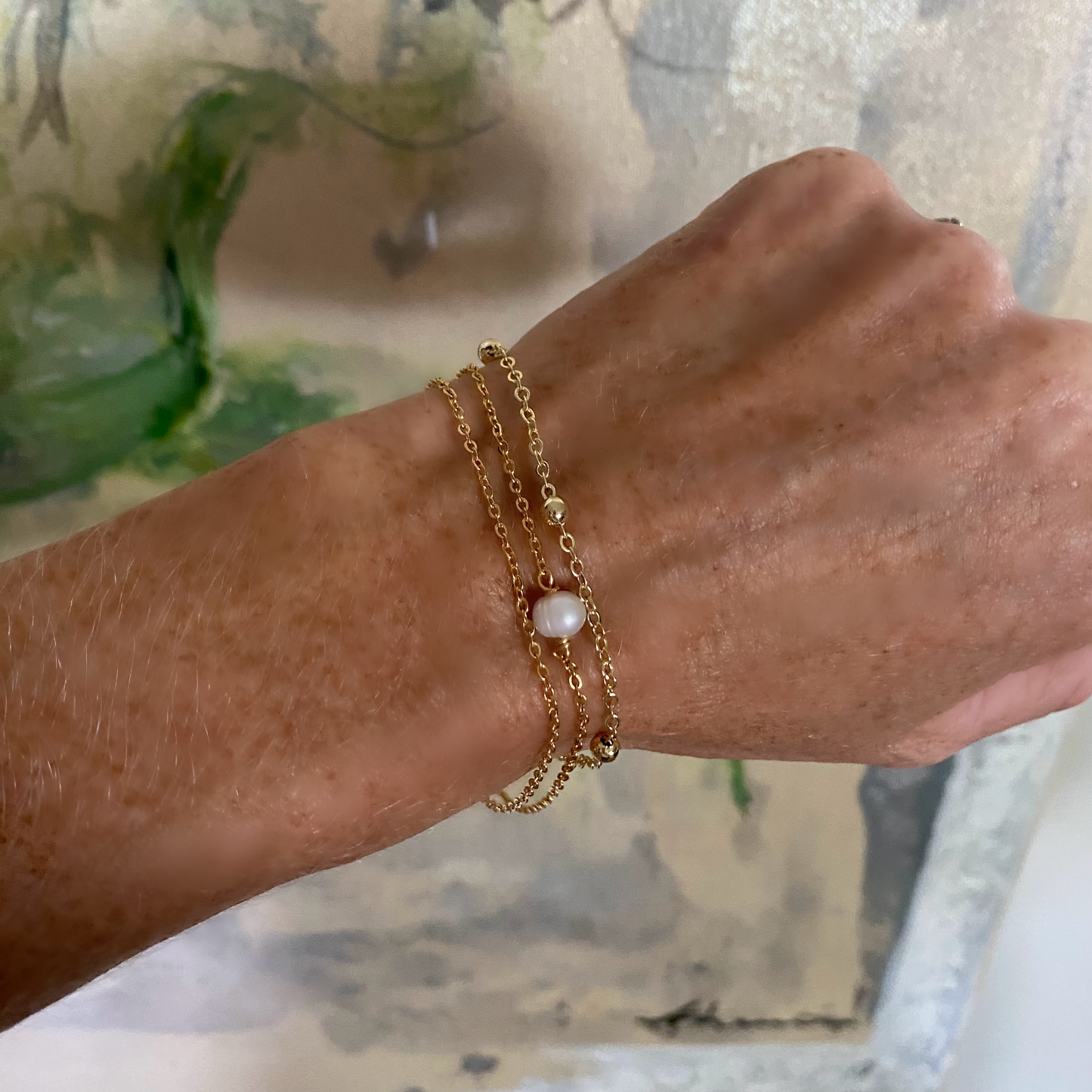 Delicate Gold Bracelet Set