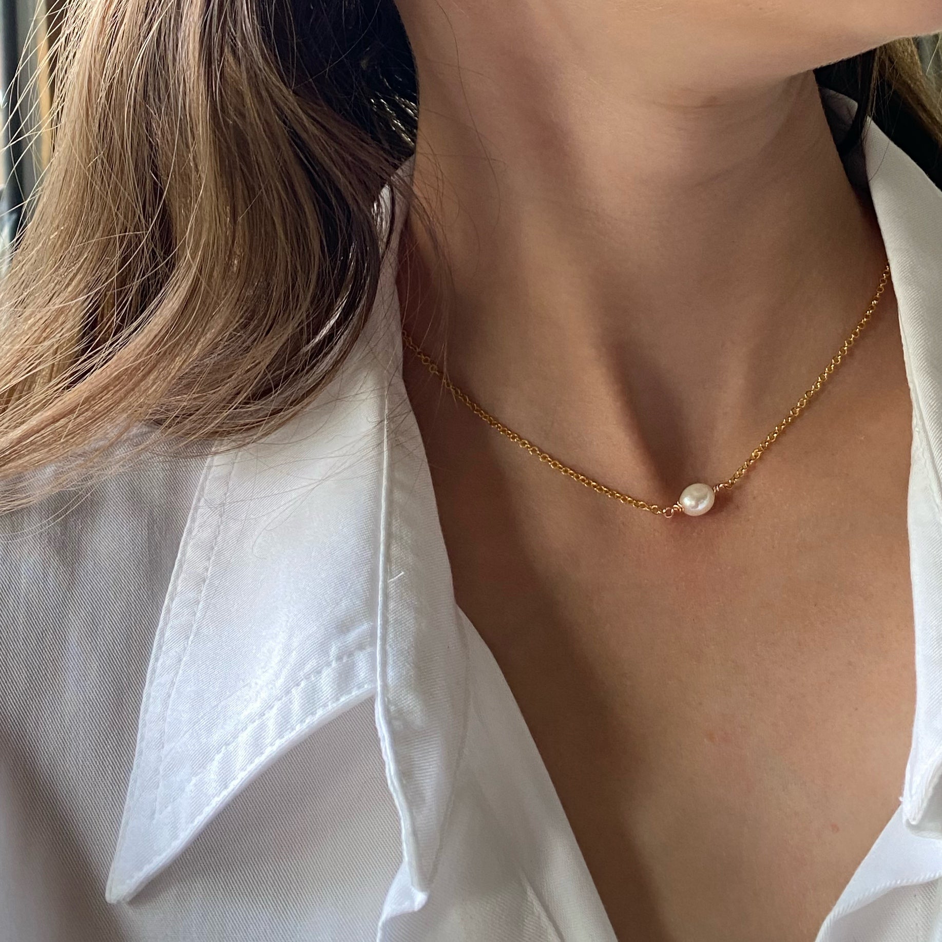 Dainty pearl necklace | Kinamon Jewelry
